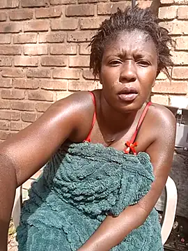 Snapshot of DarkQueen_94 chatting on 11/02/25, 06:49 DarkQueen 94 online show from 11/02/25, 06:49