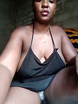 Snapshot of DarkQueen_94 chatting on 01/08/26, 11:45 DarkQueen 94 online show from 01/08/26, 11:45