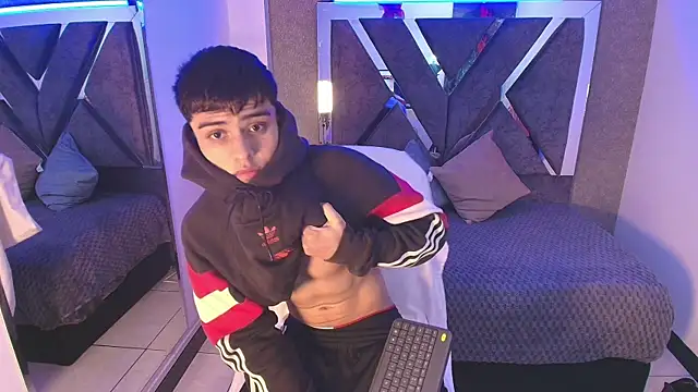 lian fooox online show from 09/14/25, 05:17