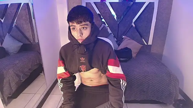 lian fooox online show from 09/21/25, 04:25