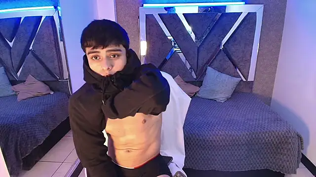 lian fooox online show from 10/22/25, 05:30