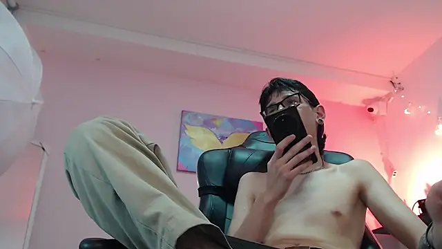 Snapshot of JAX25_OS chatting on 11/02/25, 07:05 JAX25 OS online show from 11/02/25, 07:05