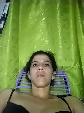 Snapshot of lucerocutte chatting on 10/29/25, 02:47 lucerocutte online show from 10/29/25, 02:47