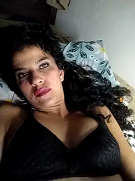 Snapshot of lucerocutte chatting on 11/20/25, 06:35 lucerocutte online show from 11/20/25, 06:35