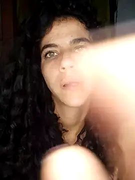 Snapshot of lucerocutte chatting on 12/16/25, 02:38 lucerocutte online show from 12/16/25, 02:38