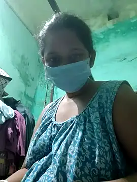 Snapshot of pujaroy363534 chatting on 10/10/25, 09:36 pujaroy363534 online show from 10/10/25, 09:36