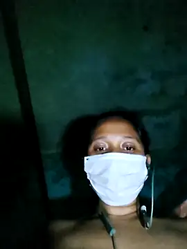 Snapshot of pujaroy363534 chatting on 11/26/25, 07:48 pujaroy363534 online show from 11/26/25, 07:48