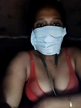 Snapshot of pujaroy363534 chatting on 11/27/25, 08:00 pujaroy363534 online show from 11/27/25, 08:00