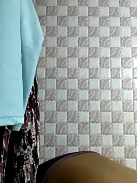 Snapshot of pujaroy363534 chatting on 12/05/25, 06:37 pujaroy363534 online show from 12/05/25, 06:37