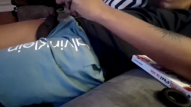 Snapshot of shaker75019paris chatting on 11/15/25, 05:16 shaker75019paris online show from 11/15/25, 05:16