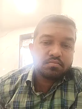 Snapshot of VJ17 chatting on 12/20/25, 04:41 VJ17 online show from 12/20/25, 04:41