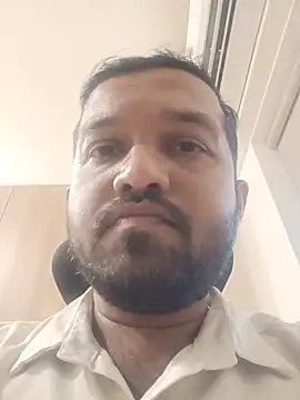 Snapshot of VJ17 chatting on 05/15/26, 10:11 VJ17 online show from 05/15/26, 10:11