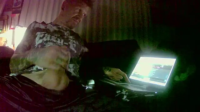 DrenchedScream5370 iml online show from 10/27/25, 07:45