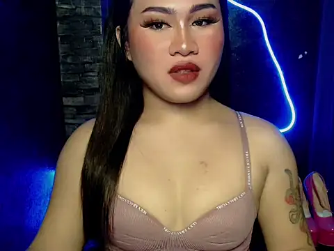 pretty lassy online show from 10/14/25, 04:08