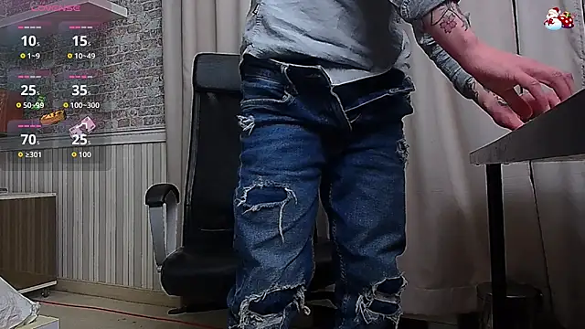 Snapshot of JonahShaw chatting on 01/15/26, 05:34 JonahShaw online show from 01/15/26, 05:34
