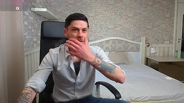 Snapshot of JonahShaw chatting on 05/04/26, 04:30 JonahShaw online show from 05/04/26, 04:30