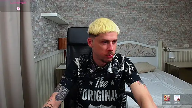 Snapshot of JonahShaw chatting on 05/09/26, 04:28 JonahShaw online show from 05/09/26, 04:28