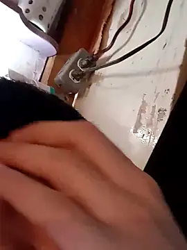 LUISSLEONN0958 online show from 09/16/25, 08:21