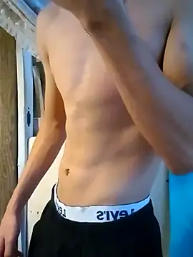 LUISSLEONN0958 online show from 09/27/25, 09:42