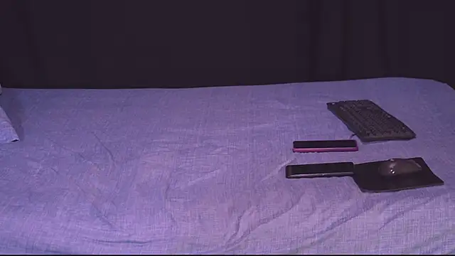 Snapshot of Pobechita chatting on 11/21/25, 02:32 Pobechita online show from 11/21/25, 02:32