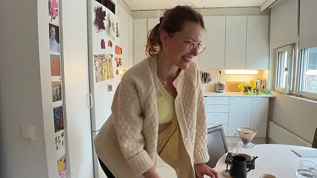 Snapshot of Scorpion_Peach chatting on 09/16/25, 08:26 Scorpion Peach online show from 09/16/25, 08:26