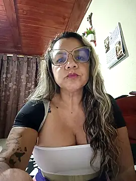 TiffanyTomshon online show from 11/12/25, 03:51