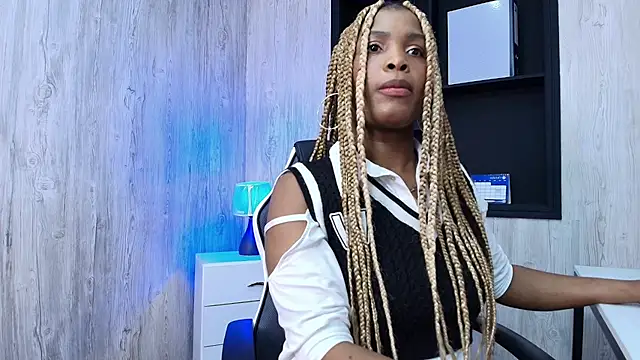 ArianaBeake online show from 10/04/25, 04:05