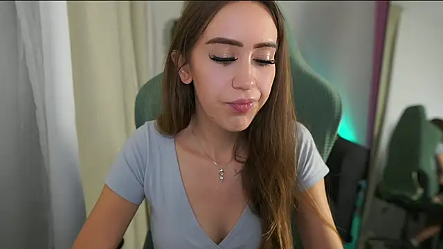 Snapshot of anabell055 chatting on 09/14/25, 08:35 anabell055 online show from 09/14/25, 08:35