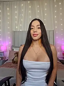 AriadnaTaylor online show from 12/22/25, 04:59