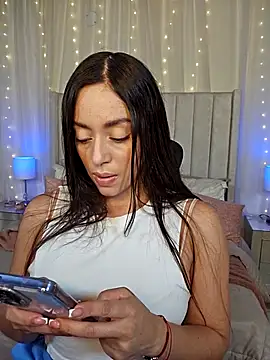 AriadnaTaylor online show from 07/09/26, 08:57