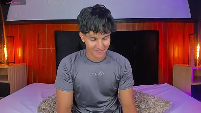 Leo Savage  online show from 09/22/25, 08:00