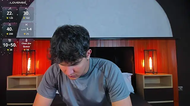 Leo Savage  online show from 05/11/26, 04:29