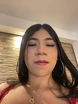 LiaSaenz27 online show from 10/12/25, 01:15