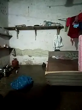 Snapshot of SEXY-MAHI4 chatting on 09/23/25, 05:05 SEXY-MAHI4 online show from 09/23/25, 05:05