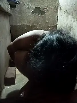 Snapshot of SEXY-MAHI4 chatting on 10/11/25, 02:44 SEXY-MAHI4 online show from 10/11/25, 02:44