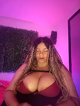 Snapshot of Eva_Luxei chatting on 09/24/25, 12:52 Eva Luxei online show from 09/24/25, 12:52