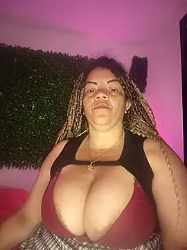 Snapshot of Eva_Luxei chatting on 10/03/25, 12:24 Eva Luxei online show from 10/03/25, 12:24