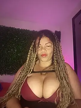 Snapshot of Eva_Luxei chatting on 10/14/25, 08:48 Eva Luxei online show from 10/14/25, 08:48