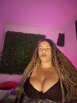 Snapshot of Eva_Luxei chatting on 10/26/25, 12:16 Eva Luxei online show from 10/26/25, 12:16