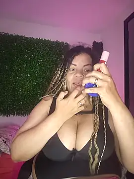 Eva Luxei online show from 11/04/25, 09:41