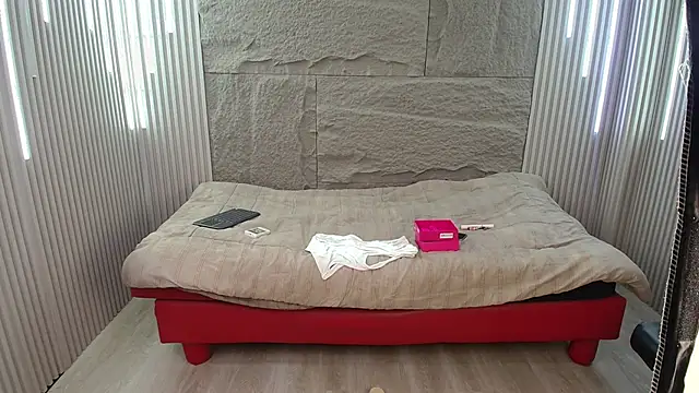 CamileX online show from 10/08/25, 01:53