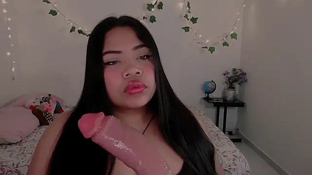 Snapshot of Juicy_elenxx chatting on 11/29/25, 11:19 Juicy elenxx online show from 11/29/25, 11:19