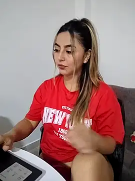 Snapshot of CelestePrince2 chatting on 11/27/25, 03:25 CelestePrince2 online show from 11/27/25, 03:25