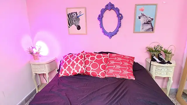 Nahomi Rivera online show from 09/22/25, 12:51