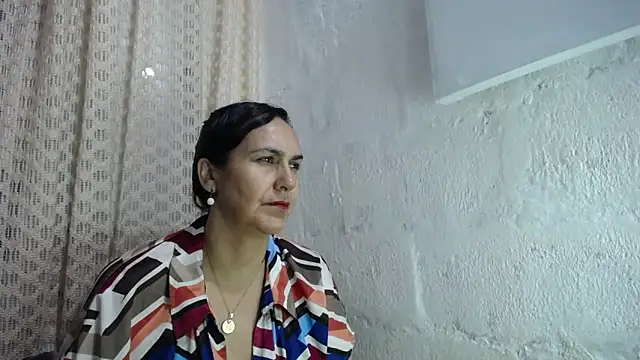 Snapshot of gabbyparker_ chatting on 11/14/25, 09:41 gabbyparker online show from 11/14/25, 09:41