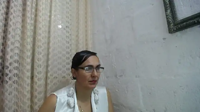 Snapshot of gabbyparker_ chatting on 01/09/26, 01:30 gabbyparker online show from 01/09/26, 01:30