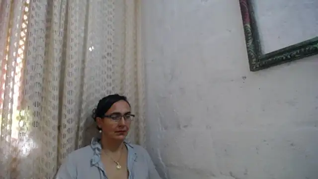Snapshot of gabbyparker_ chatting on 01/09/26, 04:43 gabbyparker online show from 01/09/26, 04:43
