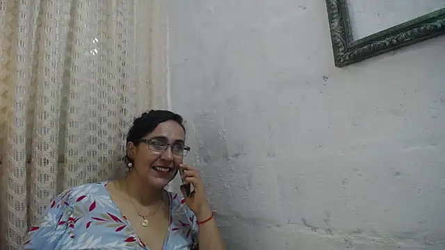Snapshot of gabbyparker_ chatting on 03/04/26, 04:35 gabbyparker online show from 03/04/26, 04:35