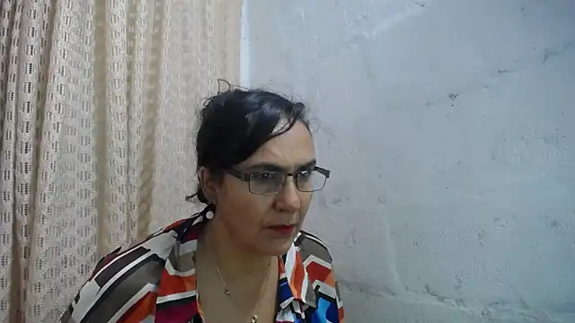 Snapshot of gabbyparker_ chatting on 03/09/26, 09:24 gabbyparker online show from 03/09/26, 09:24