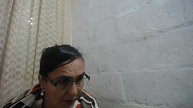 Snapshot of gabbyparker_ chatting on 03/31/26, 06:14 gabbyparker online show from 03/31/26, 06:14